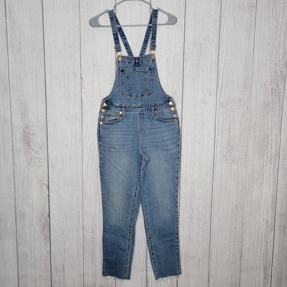 Universal Thread Medium Wash Skinny Overalls with Raw Hem, size 2/26R - Picture 2 of 6